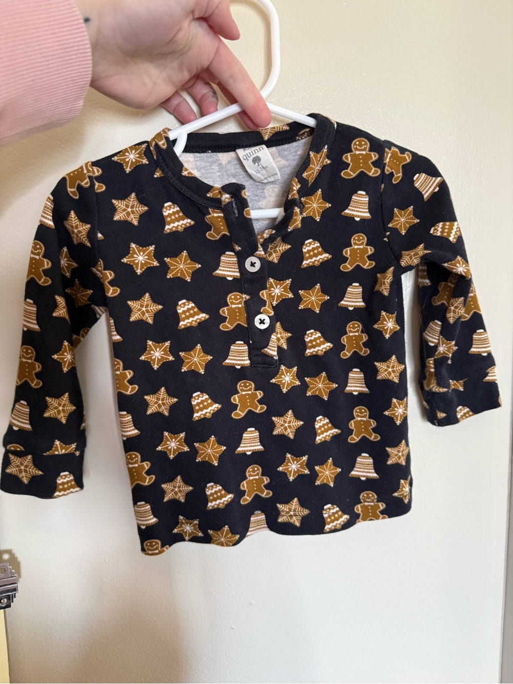 Kate Quinn Gingerbread Print Long Sleeve Henley Top - Black & Brown